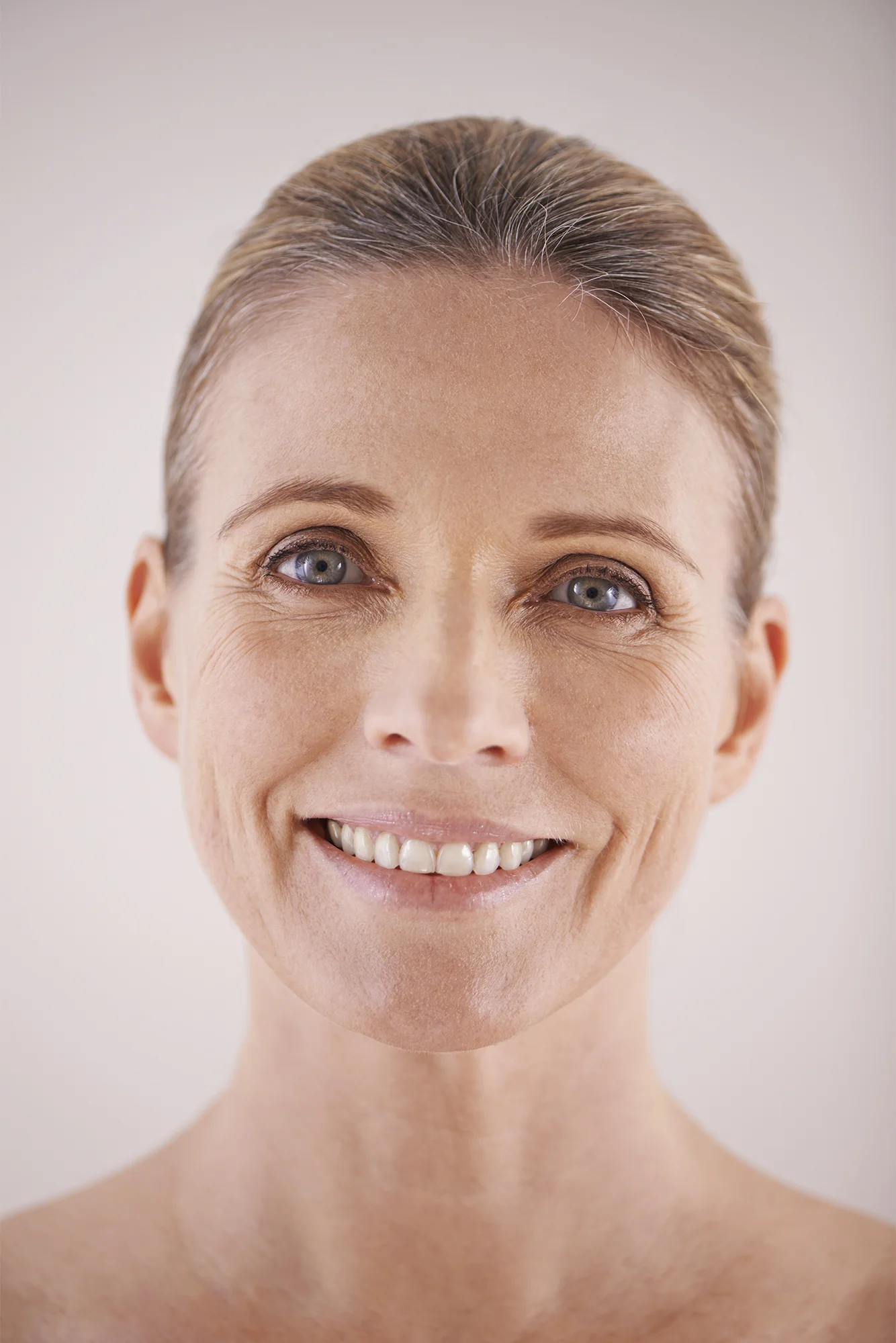 Comprendre et traiter les rides du visage à Bordeaux